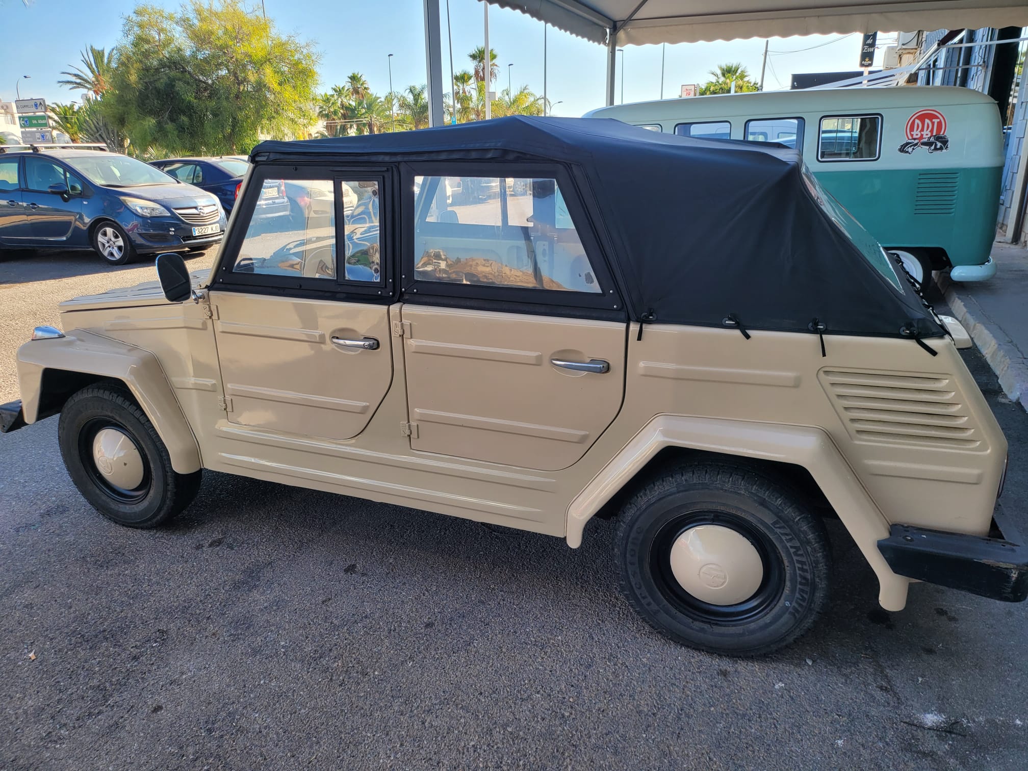 VW 181 restaurado chapa del suelo